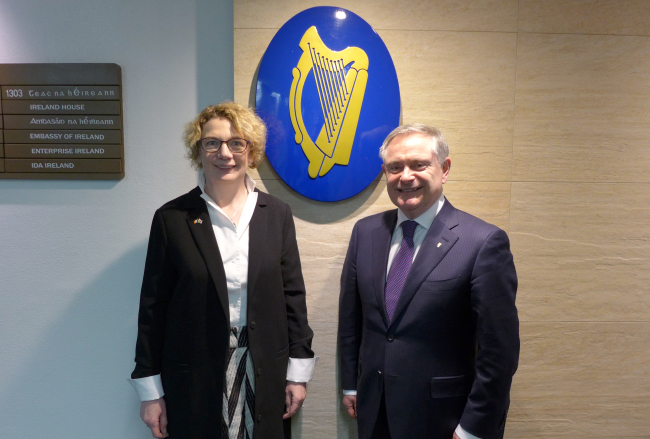 Irish Minister of Public Expenditure and Reform Brendan Howlin (right) poses with Irish Ambassador to Korea Aingeal O’Dognoghue at the embassy in Seoul on March 19. (Joel Lee/The Korea Herald)