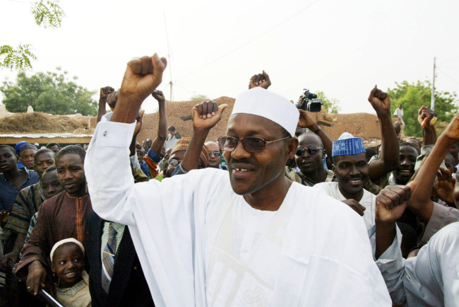 Muhammadu Buhari waves to supporters. (AP-Yonhap)