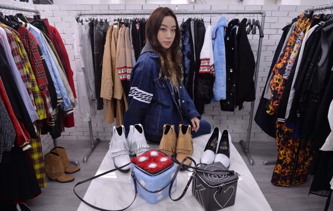 Designer Hanhee Kathleen Kye and her 2015 fall-winter collection at the KYE showroom in Sinsa-dong, Seoul. (Lee Sang-sub/The Korea Herald)