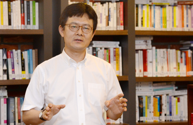 Xiaoke Zhang, professor at Manchester Business School, speaks in an interview with The Korea Herald in Seoul on Monday. (Ahn Hoon/The Korea Herald)