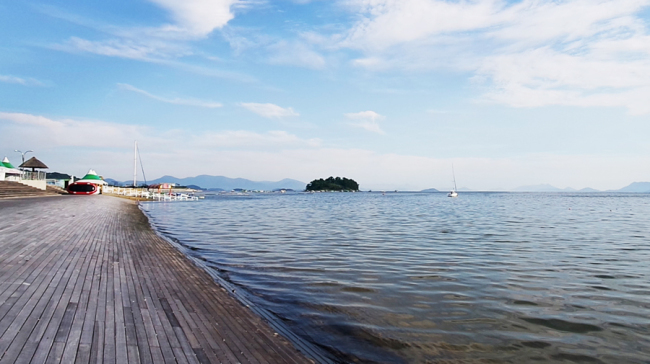 Woongcheon Beach Park, Yeosu (Haeryeon)