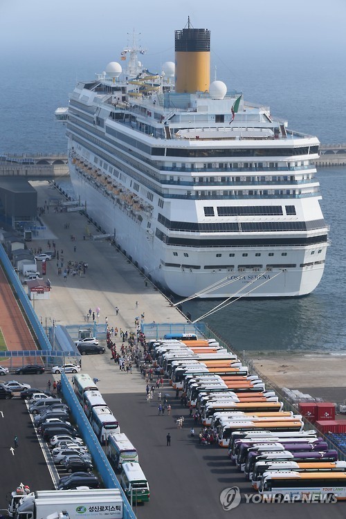 A cruise vessel is docked at a port in this file photo. (Yonhap)