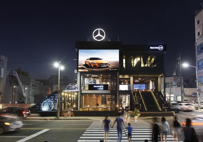 The Mercedes me Busan store in Gwangalli, Busan. Mercedes-Benz Korea