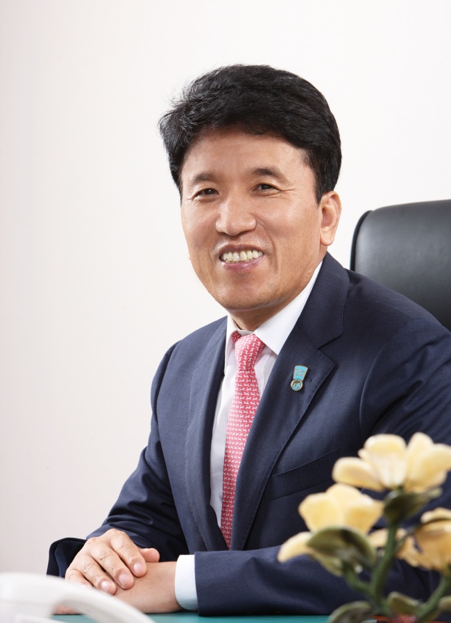 KEB Hana Bank president nominee Ham Young-joo. KEB Hana Bank