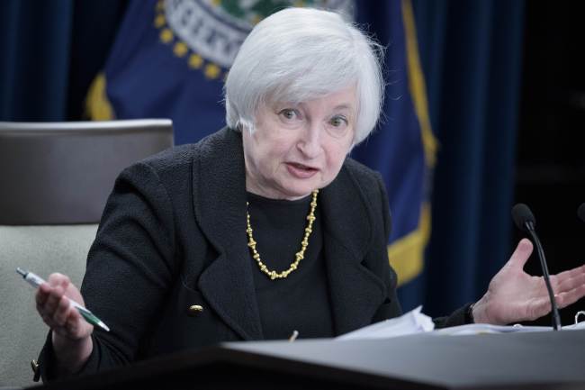 Federal Reserve Chair Janet Yellen speaks at the Federal Reserve's Wilson Conference Center September 18 (Korea time), 2015 in Washington, D.C. (AFP)