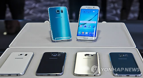 Samsung Electronics‘ Galaxy S6 and S6 Edge. (Yonhap)