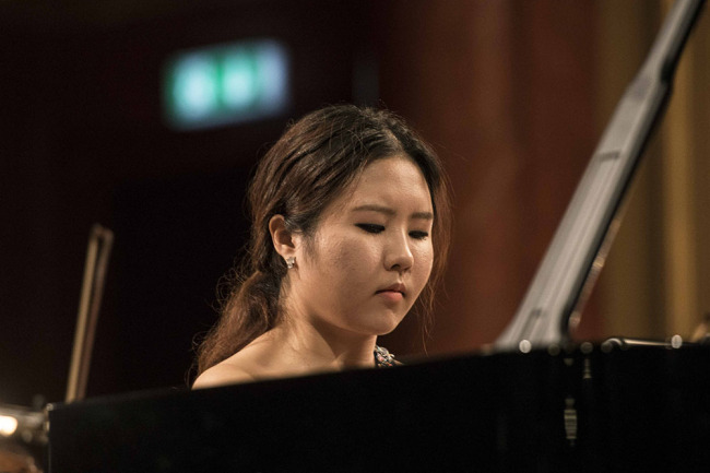 Pianist Mun Ji-yeong (Geneva International Music Competition)