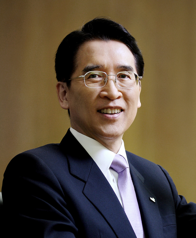                                         Kyobo Life Insurance chairman Shin Chang-jae (Kyobo Life Insurance)
