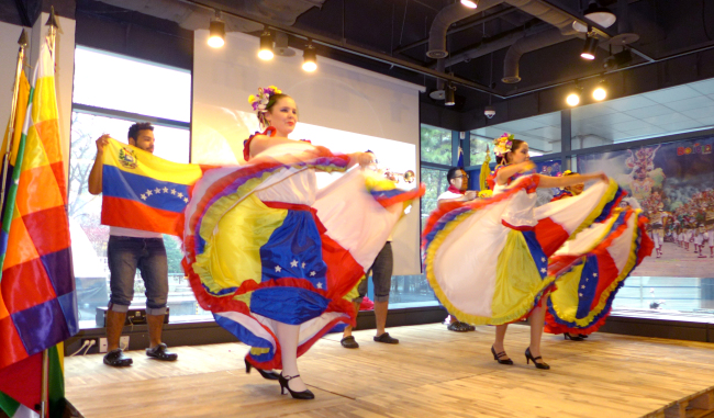 Venezuelan students perform a traditional dance at the “Hello! Alba-Latin America” event at the JoongAng Cultural Center in Seoul on Nov. 28. Joel Lee/The Korea Herald