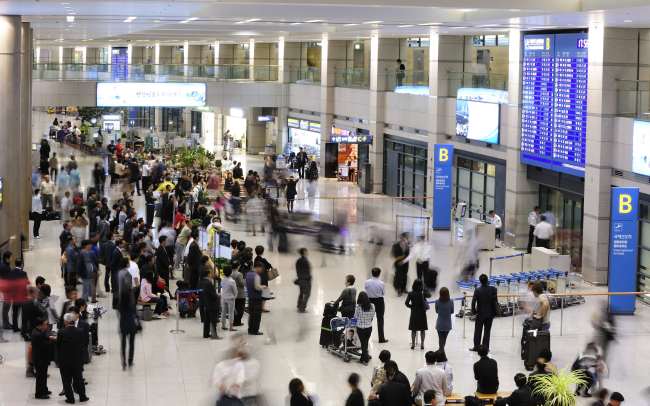 The arrivals hall at Incheon International Airport (Incheon International Airport)