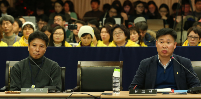 Witnesses attend a hearing on the April 16 Sewol ferry sinking at YWCA in Seoul on Wednesday. (Yonhap)