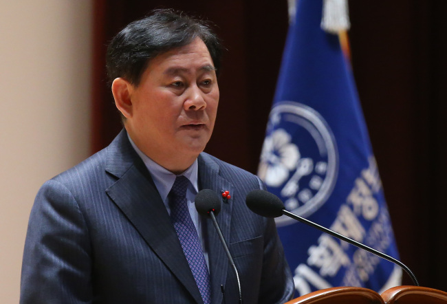 Finance Minister Choi Kyung-hwan (Yonhap)