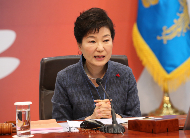 President Park Geun-hye speaks during a cabinet meeting at Cheong Wa Dae on Tuesday. (Yonhap)