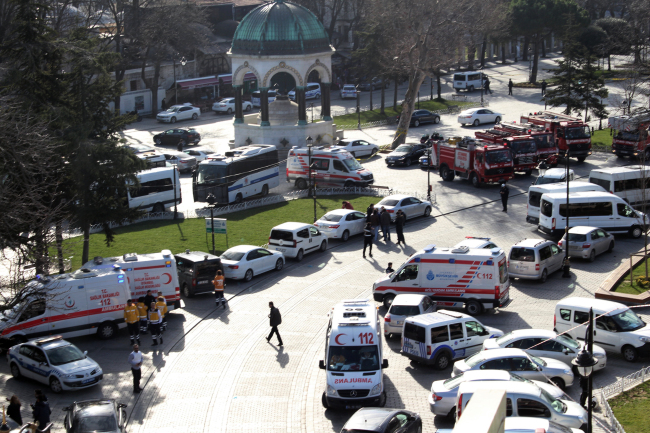 Ambulances and firefighters stationed near the city`s landmark Sultan Ahmed Mosque or Blue Mosque after an explosion at Istanbul`s historic Sultanahmet district, which is popular with tourists, Tuesday. (AP-Yonhap)