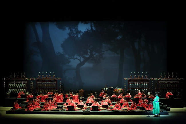 The Seoul Metropolitan Traditional Music Orchestra performs “Musical Travel of King Sejong” last year. (Sejong Center for the Performing Arts)