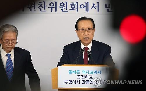 김정배 국사편찬위원장(Yonhap)