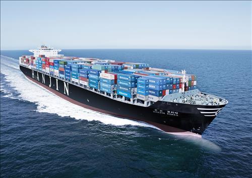 Hanjin Shipping's container ship (Yonhap)