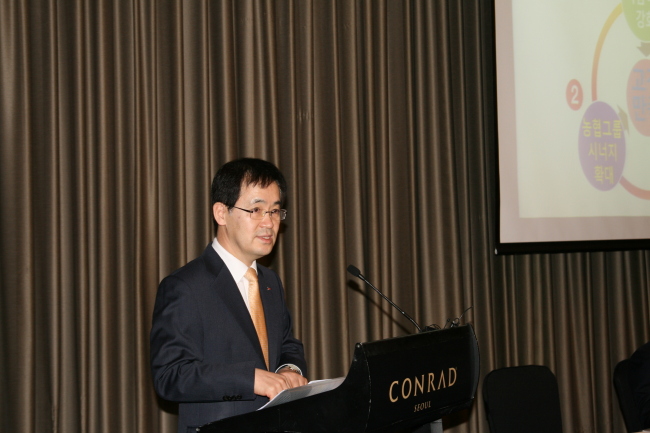 NH-CA Asset Management CEO Han Dong-joo speaks at a press conference in Seoul on Tuesday. (NH-CA Asset Management)