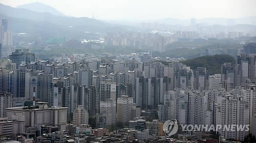 Apartment complex in Seoul (Yonhap)