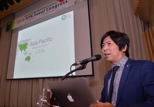 Tai Lee Siang, vice chair of the World Green Building Council at the 2015 APN Seoul Congress (Lee Sang-sub/The Korea Herald)