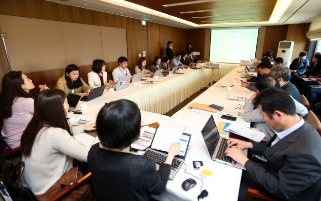 The Database Center for North Korean Human Rights holds a press conference in Seoul on Monday. (Yonhap)
