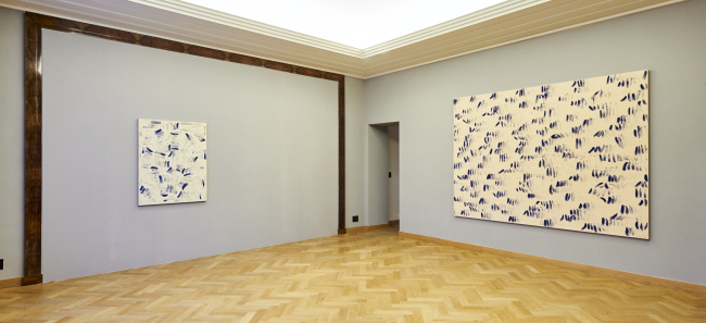 Exhibition view of “When Process Becomes Form: Dansaekhwa and Korean Abstraction” at Villa Empain of The Boghossian Foundation (The Boghossian Foundation/Kukje Gallery)