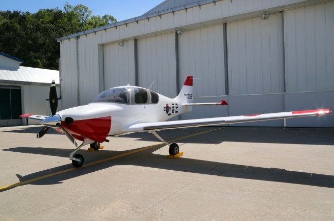 KT-100 trainer jet /Air Force