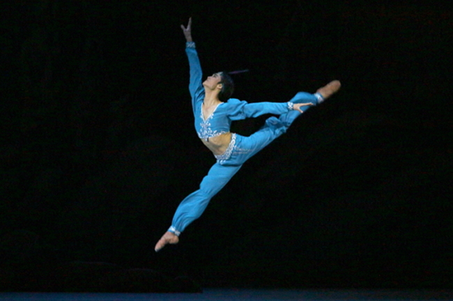 Ballerino Kim Ki-min performs in “La Bayadere” (Mariinsky Theater)