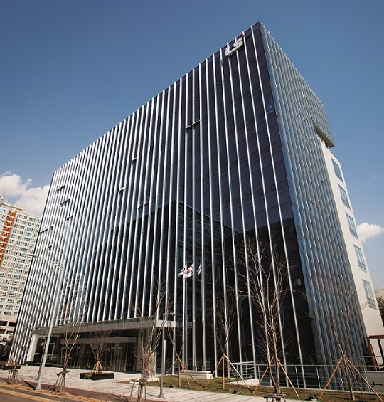 LS Industrial Systems‘ Anyang R&D campus building in Anyang, Gyeonggi Province (LSIS)