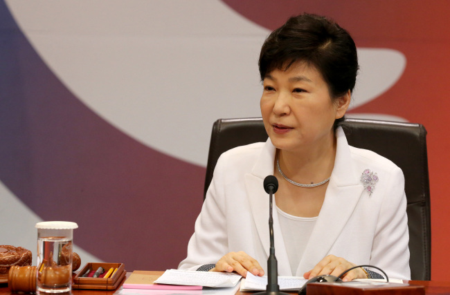 President Park Geun-hye speaks during a Cabinet meeting at her office Cheong Wa Dae on July 4, 2016. (Yonhap)