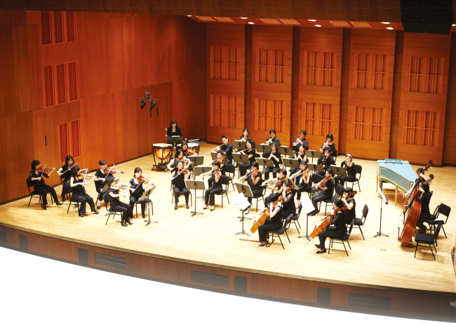 The Seoul Academy Ensemble all-female chamber orchestra (Seoul Academy Ensemble)