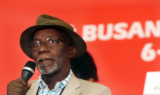 Souleymane Cisse, Malian director and head juror of BIFF’s New Currents category, speaks at a press conference held at Dongseo University in U-dong, Busan on Friday. (Yonhap)