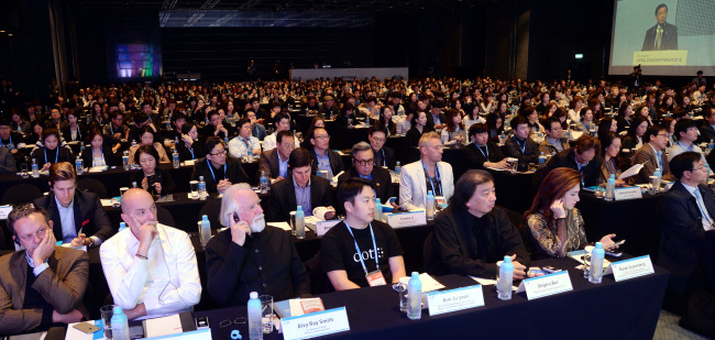 Forum guests listen to a lecture at Herald Design Forum 2015 held at the Grand Hyatt Seoul on Nov. 10 last year. (Herald Design Forum)