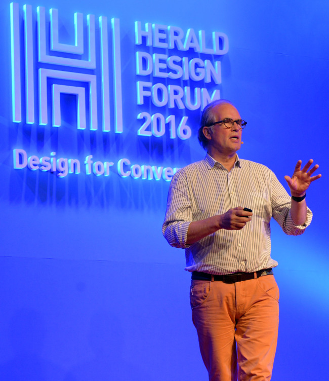 Dick Powell, co-founder of Seymourpowell, speaks at the Herald Design Forum 2016 at the Grand Hyatt Seoul on Tuesday. (Yoon Byung-chan/The Korea Herald)