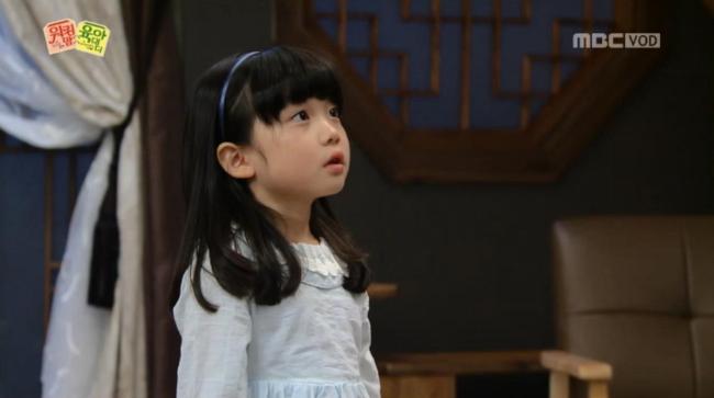 Child actress Ko Na-hee, who trains at the TI Academy, stars in the MBC drama “Working Mother, Babysitter Father.” (MBC)