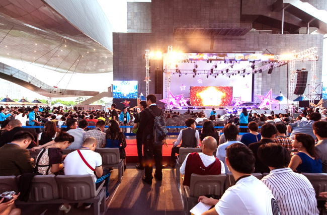 Busan offers over 100 festivals year-round, including Asia’s biggest film fest -- Busan International Film Festival. (Busan Tourism Organization)