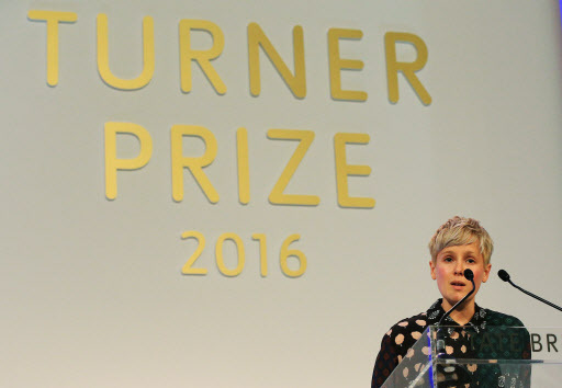Helen Marten speaks after being announced as the winner of the 2016 Turner Prize at Tate Britain in London, Monday. (AP-Yonhap)