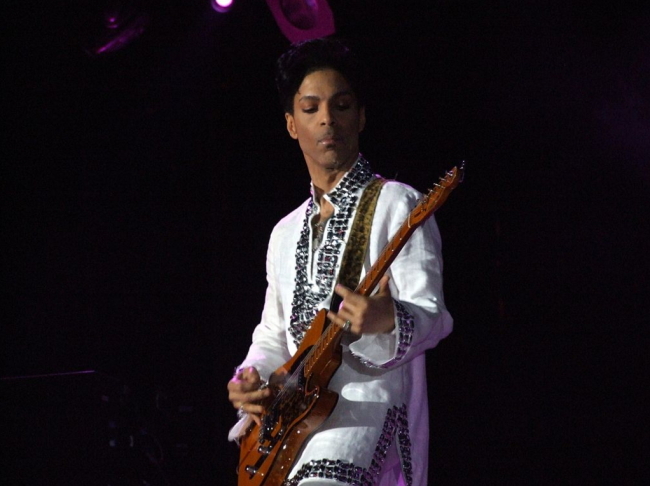 Prince playing at Coachella 2008. (Wikimedia Commons)