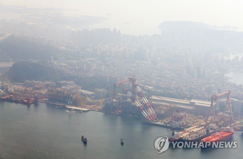 This photo dated June 8, 2016, shows Hyundai Heavy Industries Co.'s shipyard in Ulsan, South Gyeongsang Province. (Yonhap)