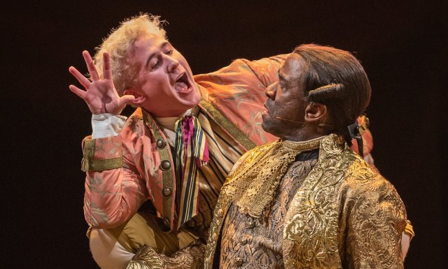 Opera “Amadeus” by Britain’s National Theatre (Marc Brenner / National Threatre)