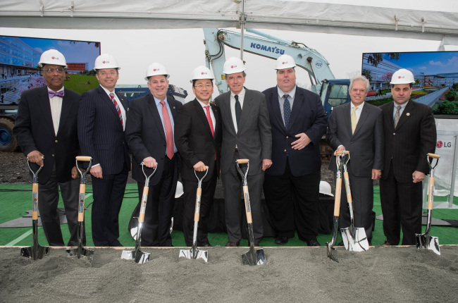 From left: Rep. Gordon M. Johnson, Englewood Cliffs Mayor Mario M. Kranjac, Bergen County Executive James Tedesco, LG Electronics North America CEO William Cho and other officials pose after a groundbreaking ceremony in Englewood Cliffs, New Jersey, Tuesday. (LG Electronics)