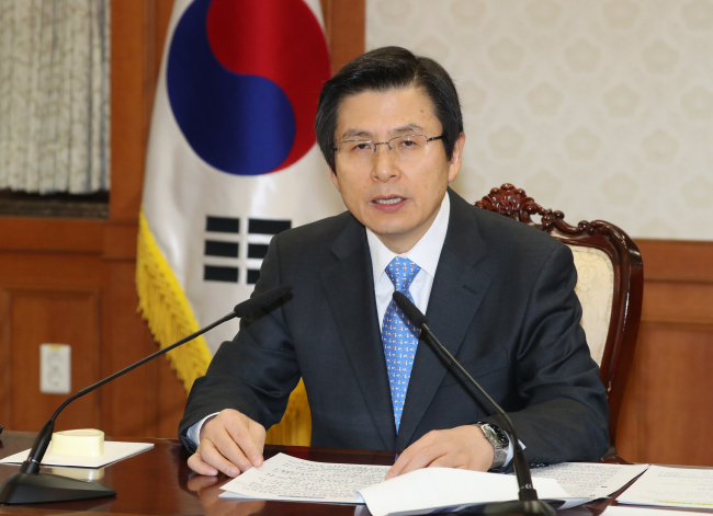 Acting President and Prime Minister Hwang Kyo-ahn (Yonhap)