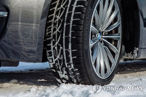 Hankook Tire Co., South Korea's largest tiremaker, said on Feb. 15, 2017, that it will raise the price of its tires by up to 4 percent amid higher rubber prices. (Yonhap)