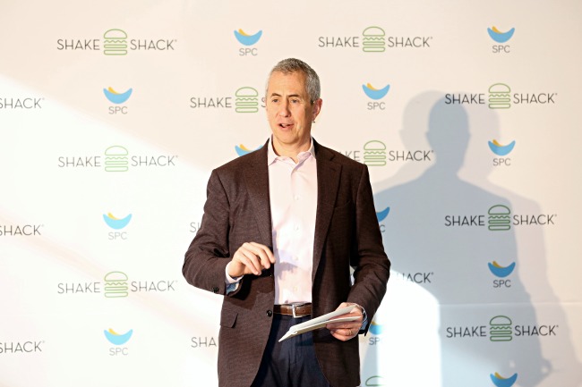 Danny Meyer, chairman of the US culinary giant Union Square Hospitality Group that founded the Shake Shack brand, speaks during a press conference in Seoul, Monday. (SPC Group)