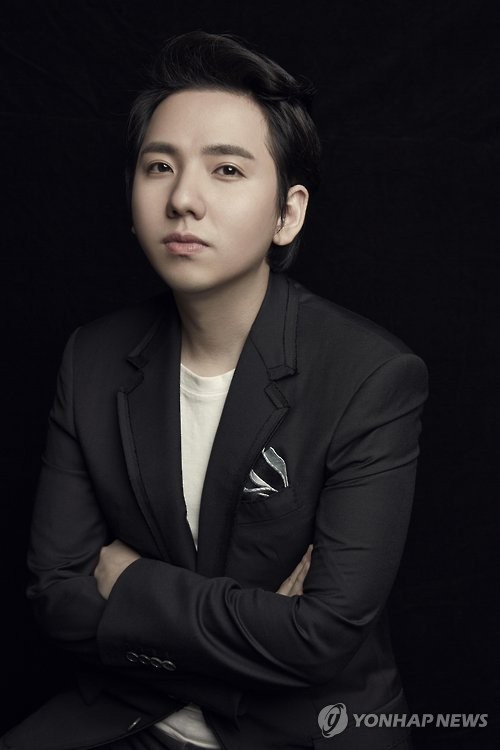 This photo provided by DGNcom shows popera tenor Lim Hyung-joo. (Yonhap)