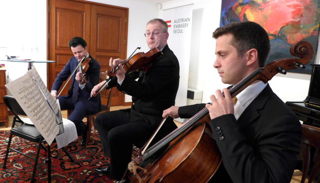 Members of the Vienna Philharmonic Ensemble perform at the Austrian ambassador’s residence in Seoul on March 24 ahead of their first performances in Korea. (Joel Lee/The Korea Herald)