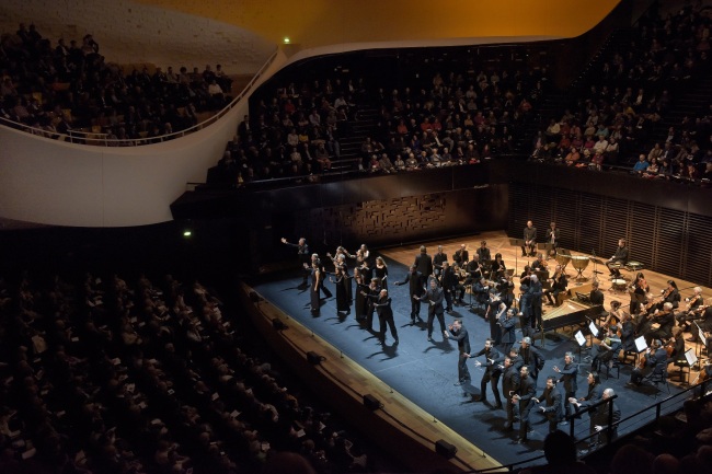 France’s Les Arts Florissants orchestral ensemble (Courtesy of Hanwha Group)