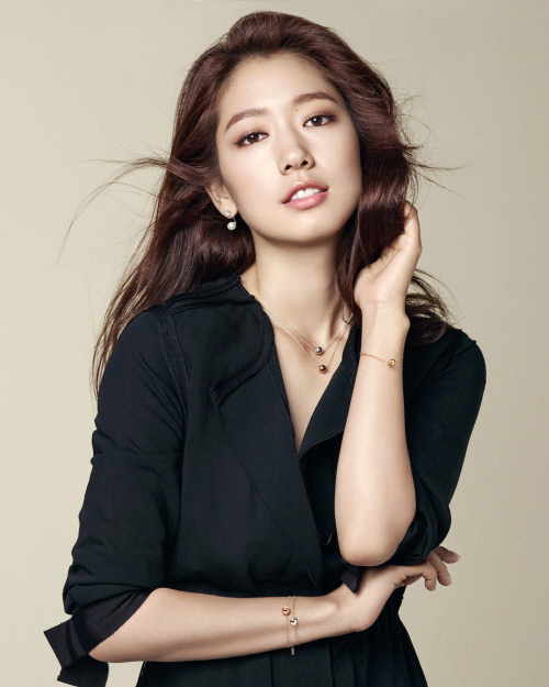 Actress Park Shin-hye (S.A.L.T. Entertainment)