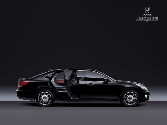 Hyundai Motor’s luxury lineup, the Equus Stretch edition. Hyundai Motor Group