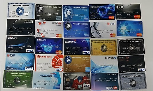 An image of credit cards (Yonhap)
